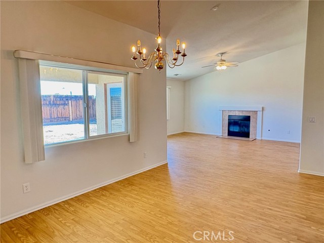 Detail Gallery Image 15 of 22 For 13179 Butte, Victorville,  CA 92395 - 3 Beds | 2 Baths