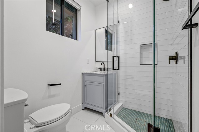 Detail Gallery Image 15 of 23 For 5248 Segals Way, Sherman Oaks,  CA 91411 - 4 Beds | 3/1 Baths