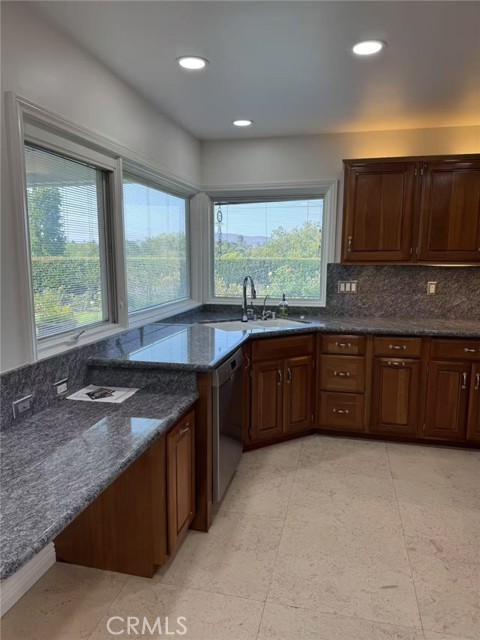 1461 Flinton Court, Westlake Village CA: https://media.crmls.org/medias/73a10339-0b41-423f-a90e-4d36b85d20bf.jpg