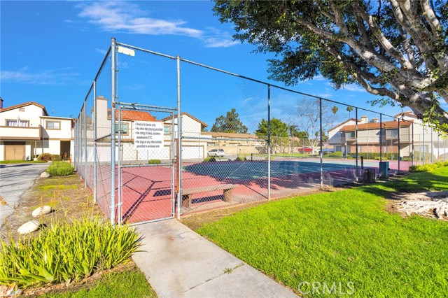 Detail Gallery Image 32 of 35 For 1216 S Cypress Ave #E,  Ontario,  CA 91762 - 2 Beds | 1/1 Baths
