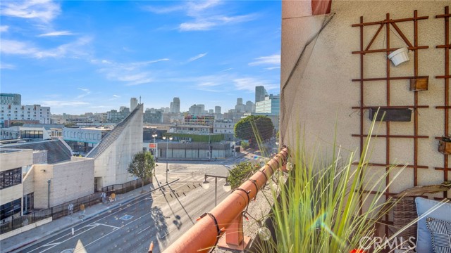 Detail Gallery Image 19 of 32 For 222 S Central #432,  Los Angeles,  CA 90012 - 1 Beds | 1 Baths