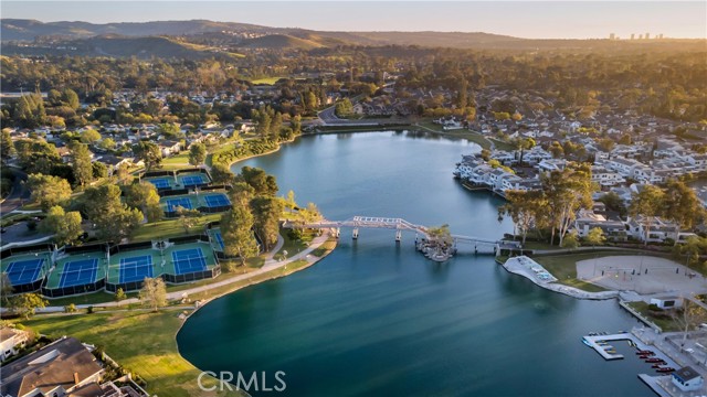 Front Image Thumbnail for CROC26051657