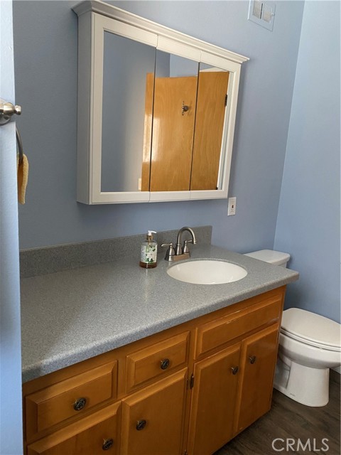 Detail Gallery Image 7 of 20 For 1660 W Whittier Ave, Hemet,  CA 92543 - 2 Beds | 2 Baths