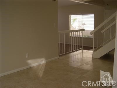 Detail Gallery Image 4 of 9 For 660 Martinique, Newbury Park,  CA 91320 - 4 Beds | 3 Baths