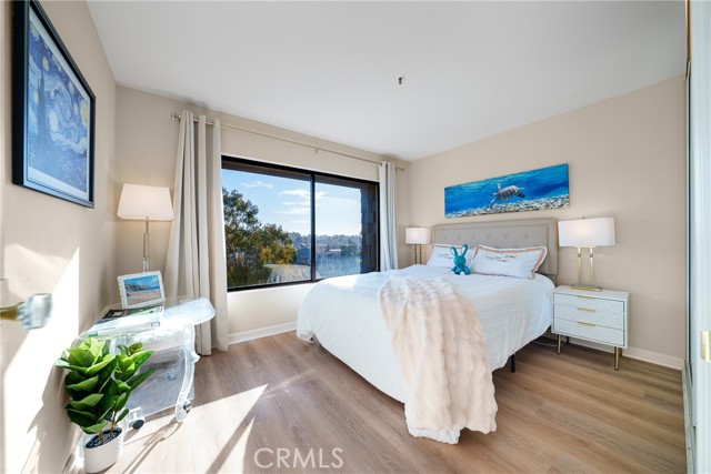 67 Sea Island Drive, Newport Beach CA: https://media.crmls.org/medias/73a36457-4b86-4da3-857d-a70ae32d0491.jpg