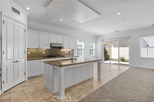Detail Gallery Image 3 of 32 For 82 Meander St, Irvine,  CA 92620 - 4 Beds | 3/1 Baths