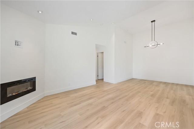 309 Deerfield, Irvine CA: https://media.crmls.org/medias/73a4cce4-64ef-44a2-afb4-34ffa96c2f7c.jpg