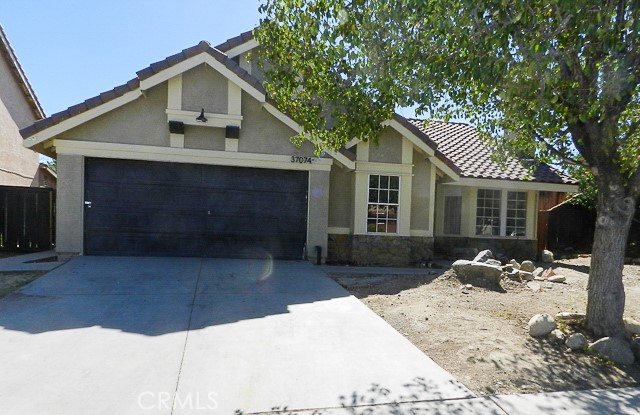 37074 Daisy St, Palmdale, CA 93550