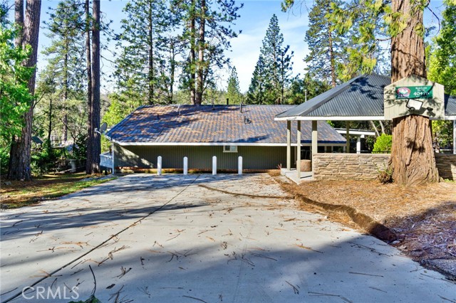 Detail Gallery Image 3 of 35 For 40476 Road 274, Bass Lake,  CA 93604 - 3 Beds | 2 Baths