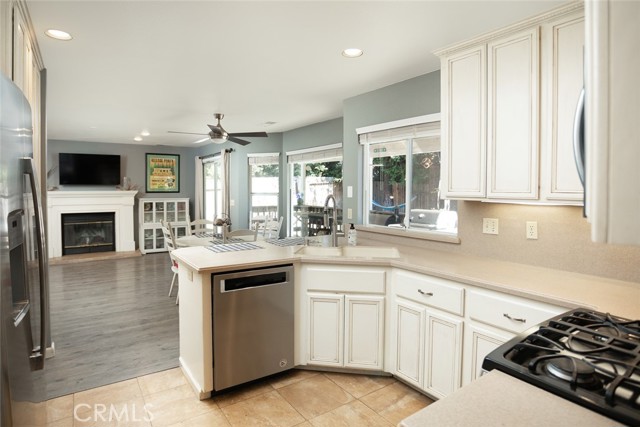 Detail Gallery Image 19 of 52 For 1395 Banning Park Dr, Chico,  CA 95928 - 4 Beds | 2/1 Baths