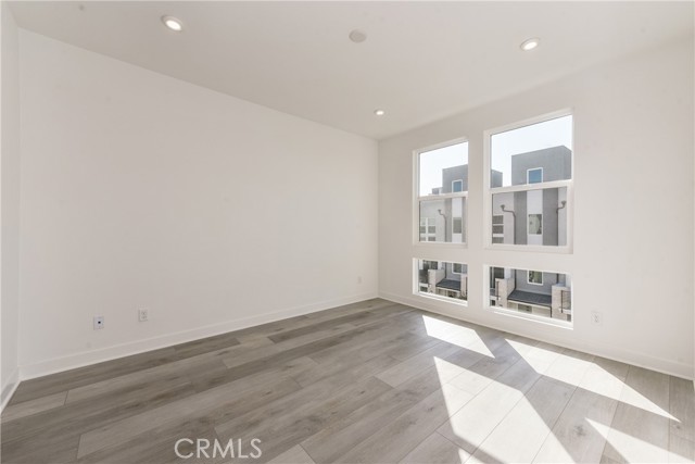 Detail Gallery Image 35 of 48 For 1418 S Urbana St, Anaheim,  CA 92805 - 4 Beds | 3/1 Baths