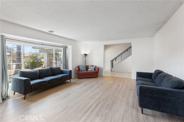 Detail Gallery Image 6 of 41 For 5950 Argyle, San Bernardino,  CA 92404 - 3 Beds | 3 Baths