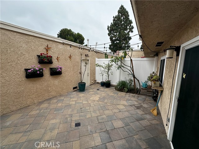 Detail Gallery Image 26 of 45 For 18598 Creek Ln, Huntington Beach,  CA 92648 - 3 Beds | 2/1 Baths
