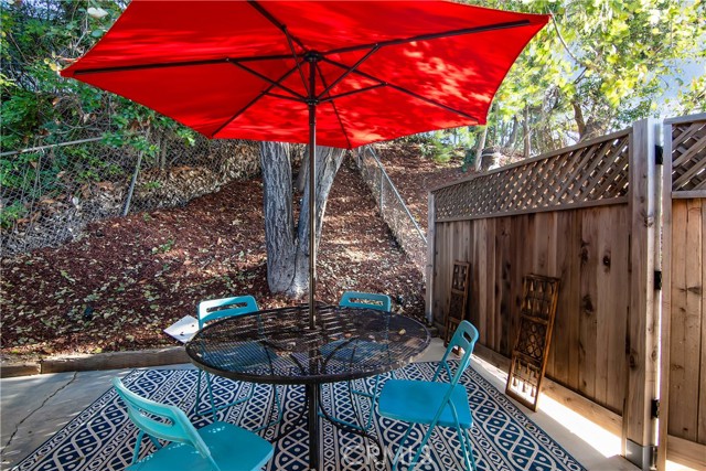 Detail Gallery Image 40 of 43 For 3701 Royal Meadow, Sherman Oaks,  CA 91403 - 4 Beds | 3 Baths