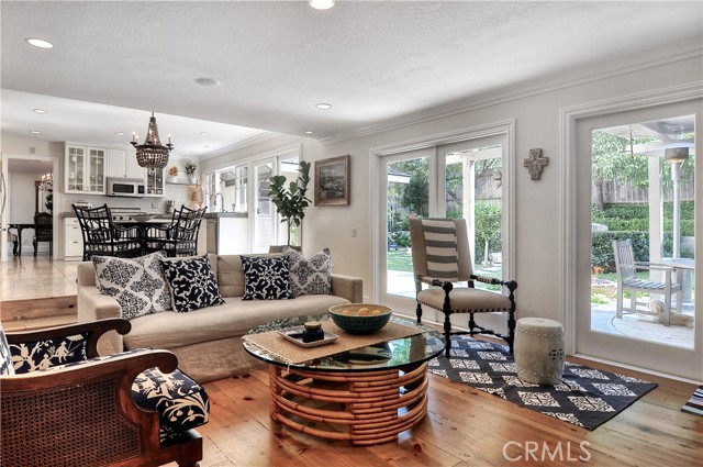 Detail Gallery Image 2 of 34 For 1877 Port Taggart Pl, Newport Beach,  CA 92660 - 5 Beds | 3/1 Baths