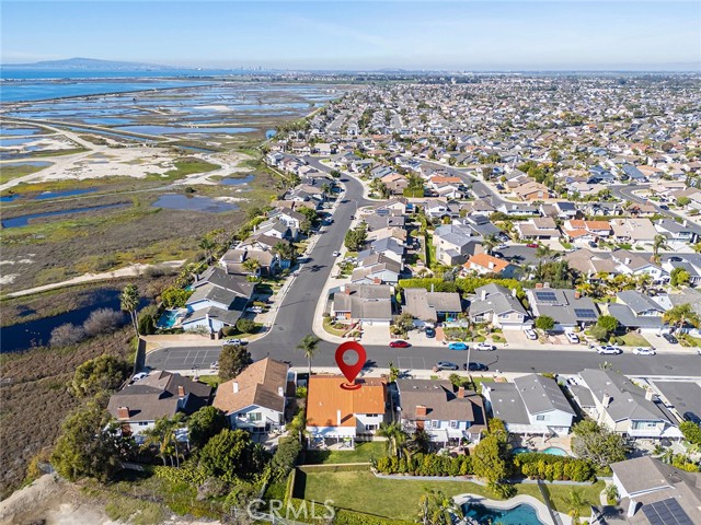 Detail Gallery Image 40 of 42 For 18402 Oxboro, Huntington Beach,  CA 92648 - 4 Beds | 2/1 Baths