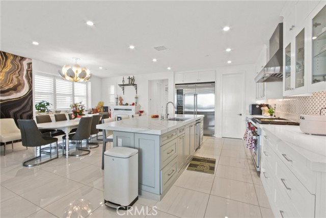 208 Ocean Place, Seal Beach CA: https://media.crmls.org/medias/73a93196-525a-4410-b566-b5b0a5713b4d.jpg