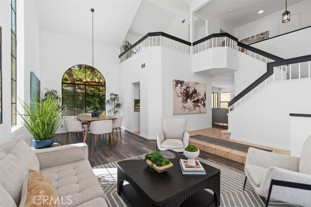 Front Image Thumbnail for CROC26055229