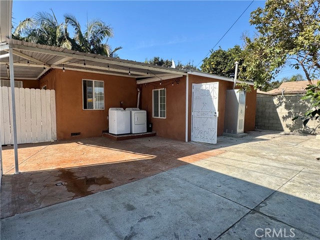 6862 Delta Avenue, Long Beach, California 90805, 3 Bedrooms Bedrooms, ,2 BathroomsBathrooms,Single Family Residence,For Sale,Delta,IG24247149