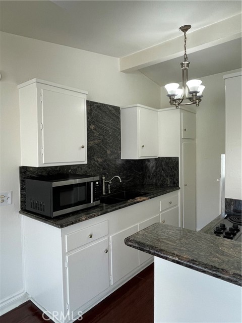 Detail Gallery Image 6 of 13 For 528 Cherry #C,  Long Beach,  CA 90802 - 1 Beds | 1 Baths