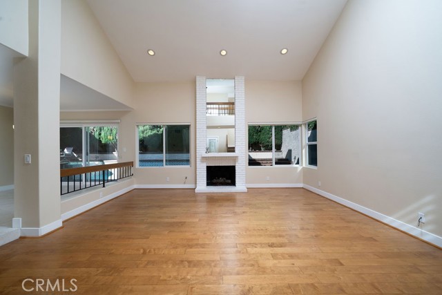 Detail Gallery Image 5 of 33 For 34 Columbus, Irvine,  CA 92620 - 4 Beds | 2/1 Baths