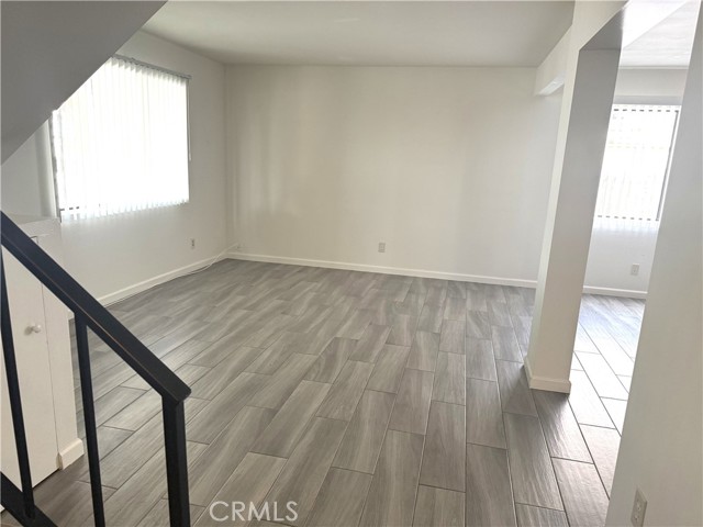 Detail Gallery Image 5 of 19 For 16682 Dolores Ln, Huntington Beach,  CA 92649 - 2 Beds | 2/1 Baths