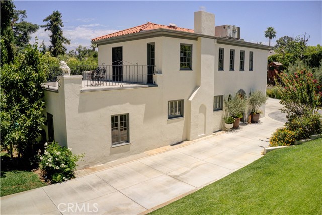 Detail Gallery Image 6 of 50 For 1205 W Highland Ave, Redlands,  CA 92373 - 4 Beds | 3/2 Baths