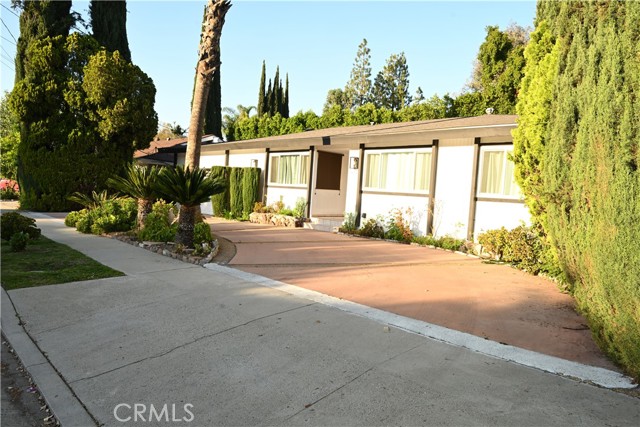 Detail Gallery Image 1 of 26 For 4836 Swinton Ave, Encino,  CA 91436 - 4 Beds | 3 Baths
