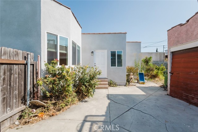 Detail Gallery Image 34 of 35 For 2226 Hauser Bld, Los Angeles,  CA 90016 - 3 Beds | 2 Baths