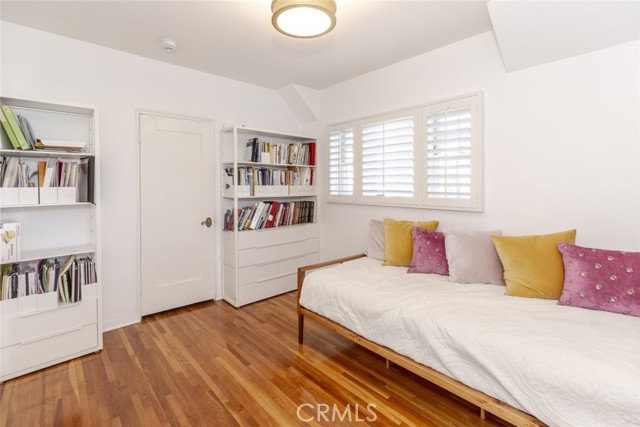 1640 Ard Eevin Avenue, Glendale CA: https://media.crmls.org/medias/73af908c-b011-4e74-b122-021fcdf68dab.jpg