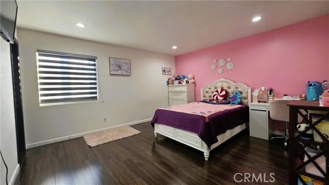Detail Gallery Image 20 of 31 For 608 Hawthorne St #E,  Glendale,  CA 91204 - 4 Beds | 3/1 Baths
