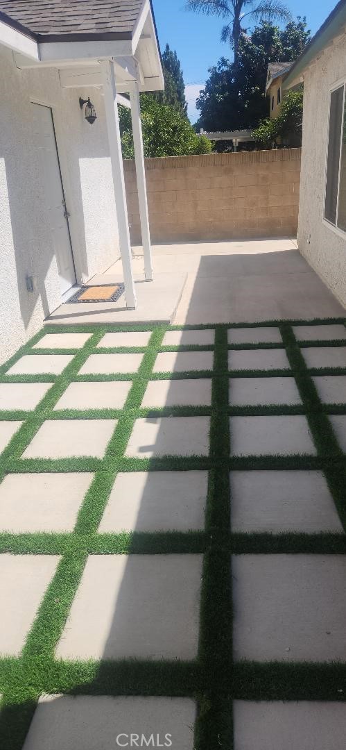 3117 S Center Street, Santa Ana CA: https://media.crmls.org/medias/73afcce9-174e-48ce-a661-2bb3270609b9.jpg