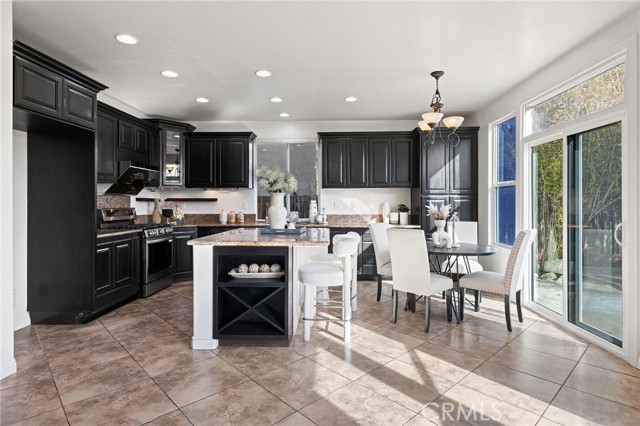 Detail Gallery Image 13 of 40 For 11827 Modena, Rancho Cucamonga,  CA 91701 - 5 Beds | 4 Baths