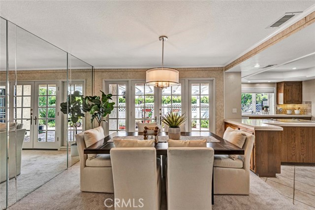 Detail Gallery Image 8 of 33 For 6823 E La Cumbre Dr, Orange,  CA 92869 - 3 Beds | 2 Baths