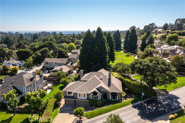 Detail Gallery Image 12 of 47 For 103 Victoria Ln, Aptos,  CA 95003 - 5 Beds | 2/1 Baths