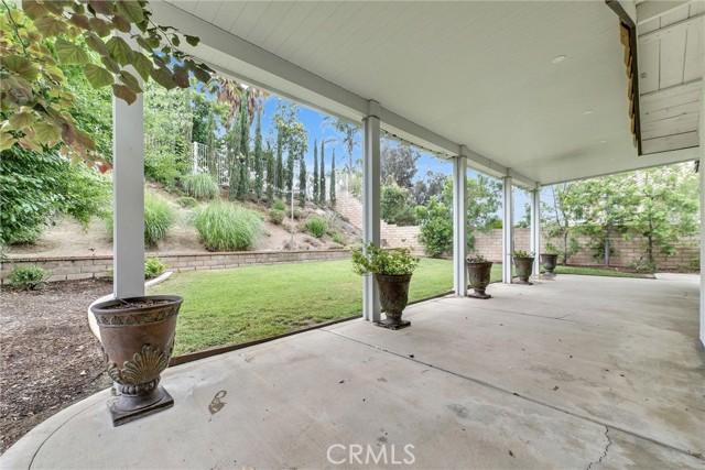 1070 Cannon Road, Riverside CA: https://media.crmls.org/medias/73b1b1fe-e67b-4137-88f8-da8469590bf5.jpg