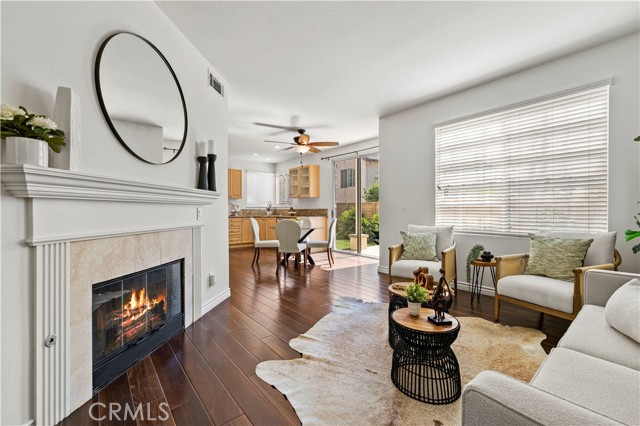 27139 Saddlepeak Trail, Valencia CA: https://media.crmls.org/medias/73b1cba8-91ad-4c9d-8ecf-4167f696cb88.jpg