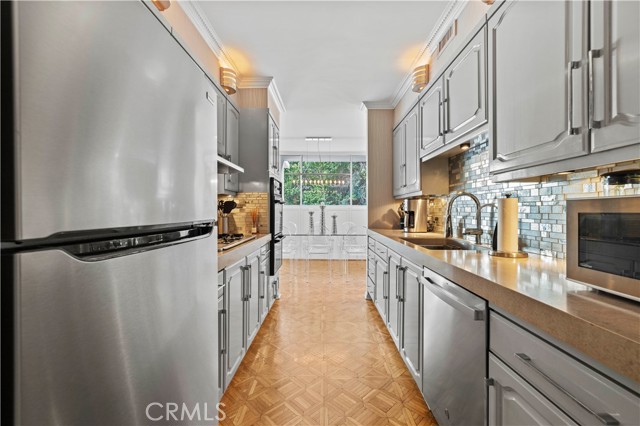 Detail Gallery Image 24 of 43 For 8787 Shoreham Dr #201,  West Hollywood,  CA 90069 - 1 Beds | 1 Baths