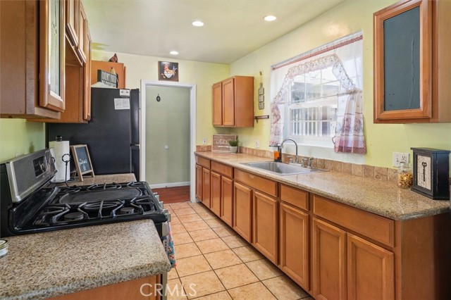 1311 Knox Street photo 12