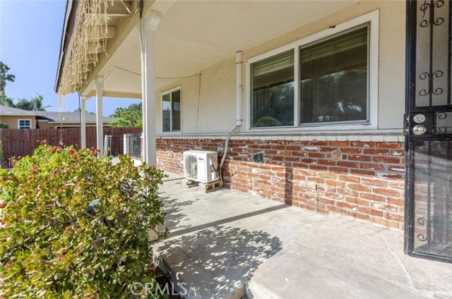 1123 S Walnut Avenue, West Covina CA: https://media.crmls.org/medias/73b38479-edf1-4bf3-b623-e9029bb43525.jpg