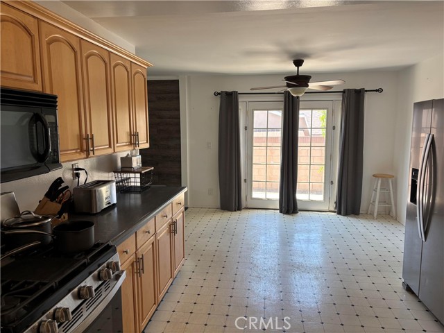 134 W Laxford Street, Glendora CA: https://media.crmls.org/medias/73b3ea4f-dc65-4f7b-a71b-ca764cbf35b0.jpg