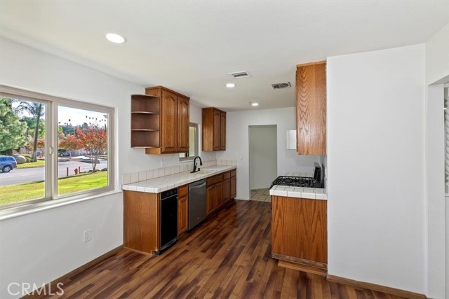 Detail Gallery Image 27 of 74 For 7150 Clydesdale, Highland,  CA 92346 - 4 Beds | 3 Baths