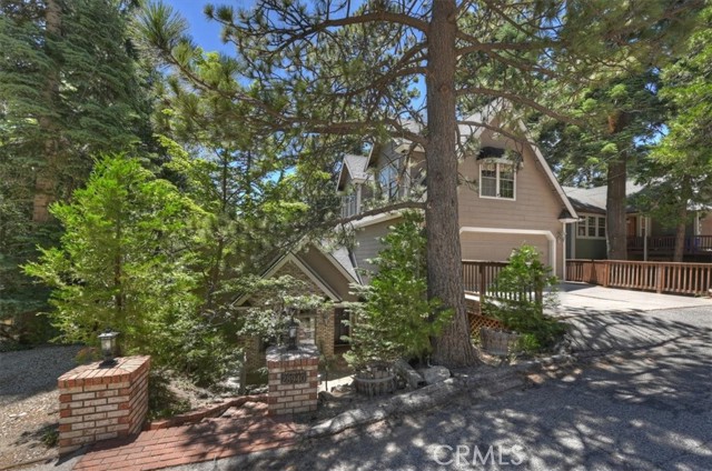 feature listing property photo