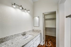 https://media.crmls.org/medias/73b4e68c-5087-424f-bfe9-3af66a254606.jpg?preset=X-Large