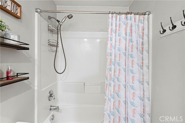 Detail Gallery Image 21 of 36 For 27036 Langside Ave, Canyon Country,  CA 91351 - 5 Beds | 2 Baths
