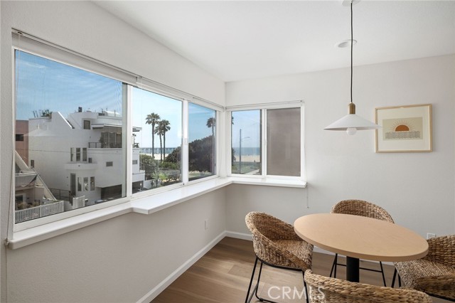 49 15th Street # A, Hermosa Beach, California 90254, 4 Bedrooms Bedrooms, ,2 BathroomsBathrooms,Residential Lease,For Rent,49 15th Street # A,CRSB24167637