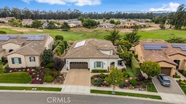 1702 Louise Lane, Nipomo CA: https://media.crmls.org/medias/73b63015-2d60-4db2-adbb-13f04e259eb2.jpg