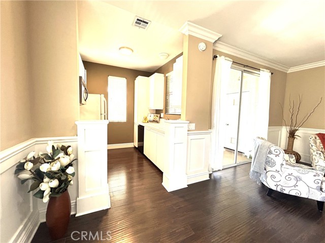 Detail Gallery Image 10 of 29 For 10824 Sabre Hill Dr, San Diego,  CA 92128 - 1 Beds | 1 Baths