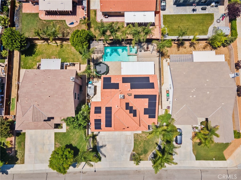 https://media.crmls.org/medias/73b7bb72-9548-4b32-8614-0068c900aa60.jpg?preset=X-Large