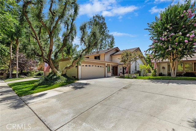 602 Via Zapata, Riverside, CA 92507